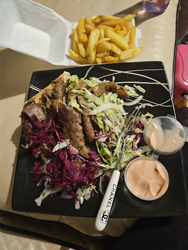 Photo of Ollie's Kebab Lingfield - 33-35 High St, Lingfield RH7 6AA